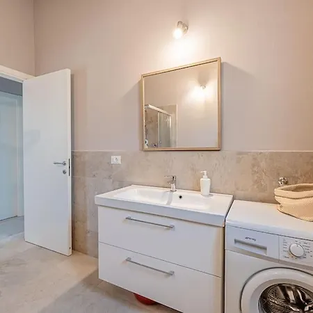 Charming One-floor With Garden, Car Parking * Albisola Superiore