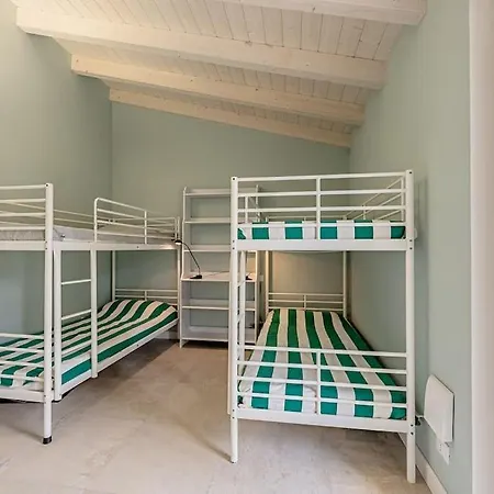 Charming One-floor With Garden, Car Parking 아비솔라 수페리오레