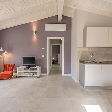 Charming One-floor With Garden, Car Parking