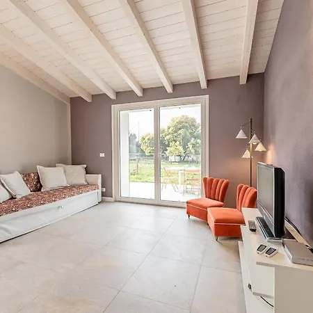 Charming One-floor With Garden, Car Parking * Albisola Superiore