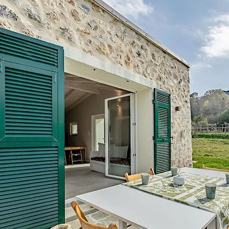 Charming One-floor With Garden, Car Parking Albisola Superiore