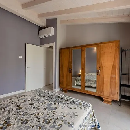 펜션 Charming One-floor With Garden, Car Parking 아비솔라 수페리오레