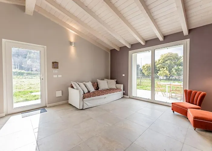 Charming One-floor With Garden, Car Parking *